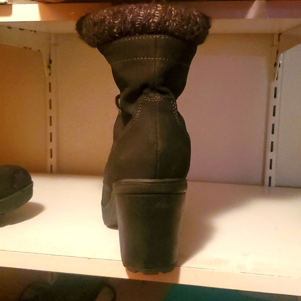 Black Union Bay 3 inch heel boots!